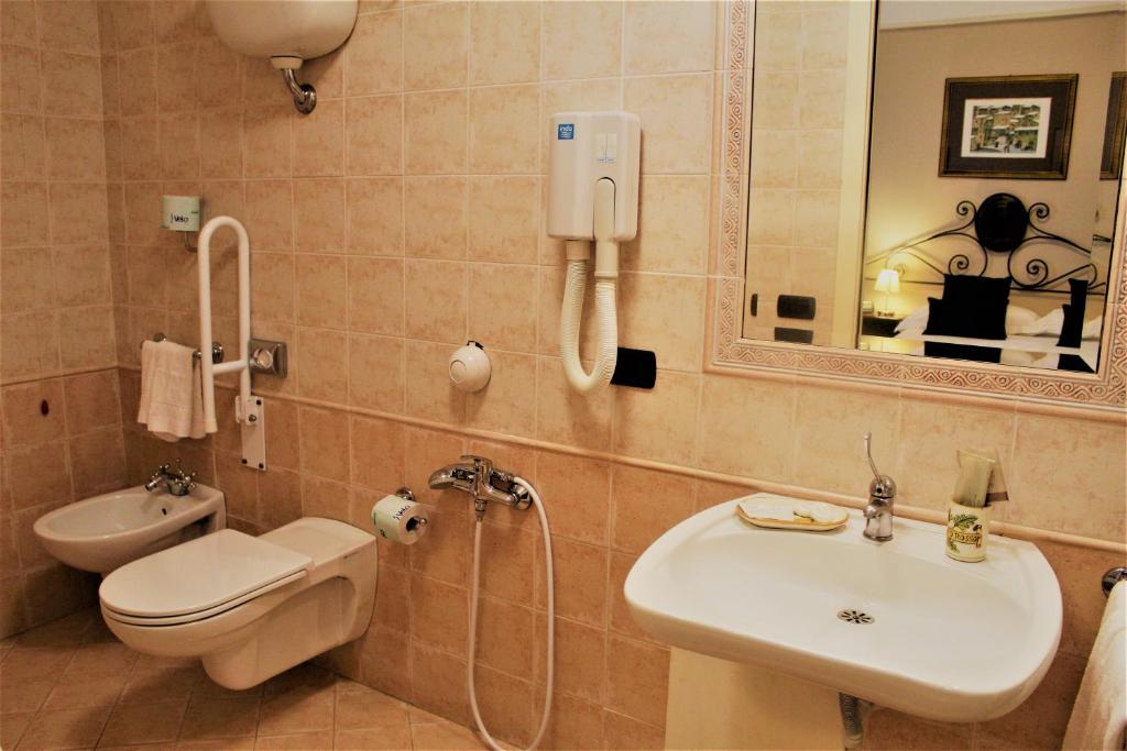 Agriturismo Faro Rosso