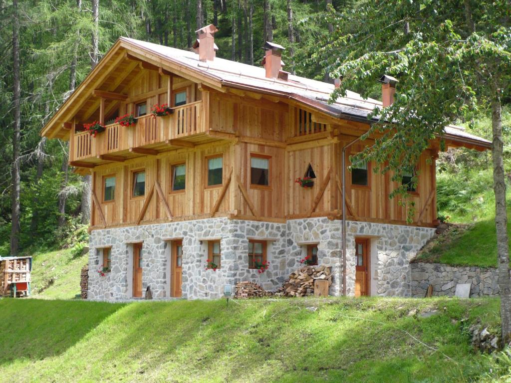 ca. 900 m zum Zentrum von Rabbi