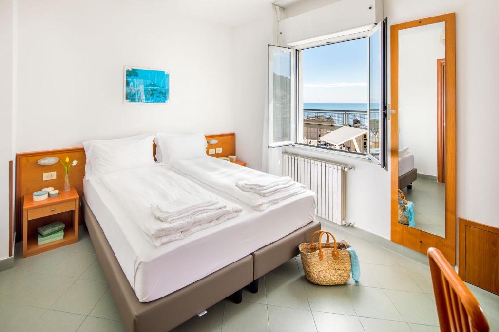 Hotel Tritone